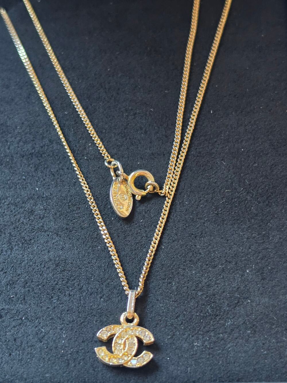 Authentic Chanel Vintage CC Rhinestone Crystal Chain Necklace Pendant wGift Bag